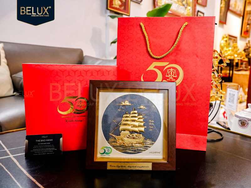 Lô 230 tranh thuyền Vinacontrol Đà Nẵng 20x20cm dát vàng 24k thiết kế theo yêu cầu